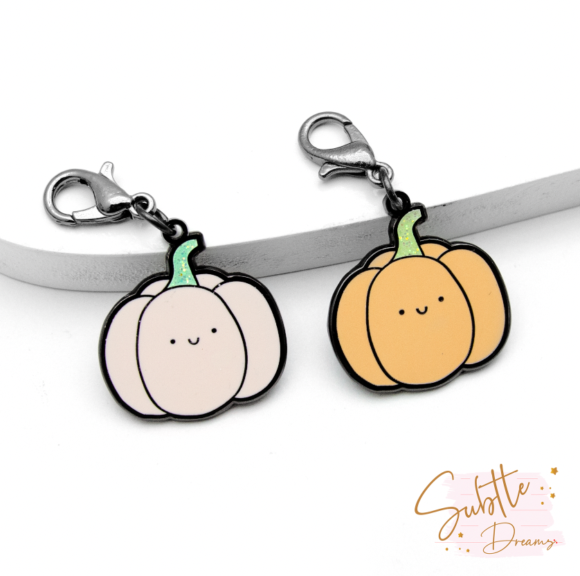 Pretty pumpkin charm